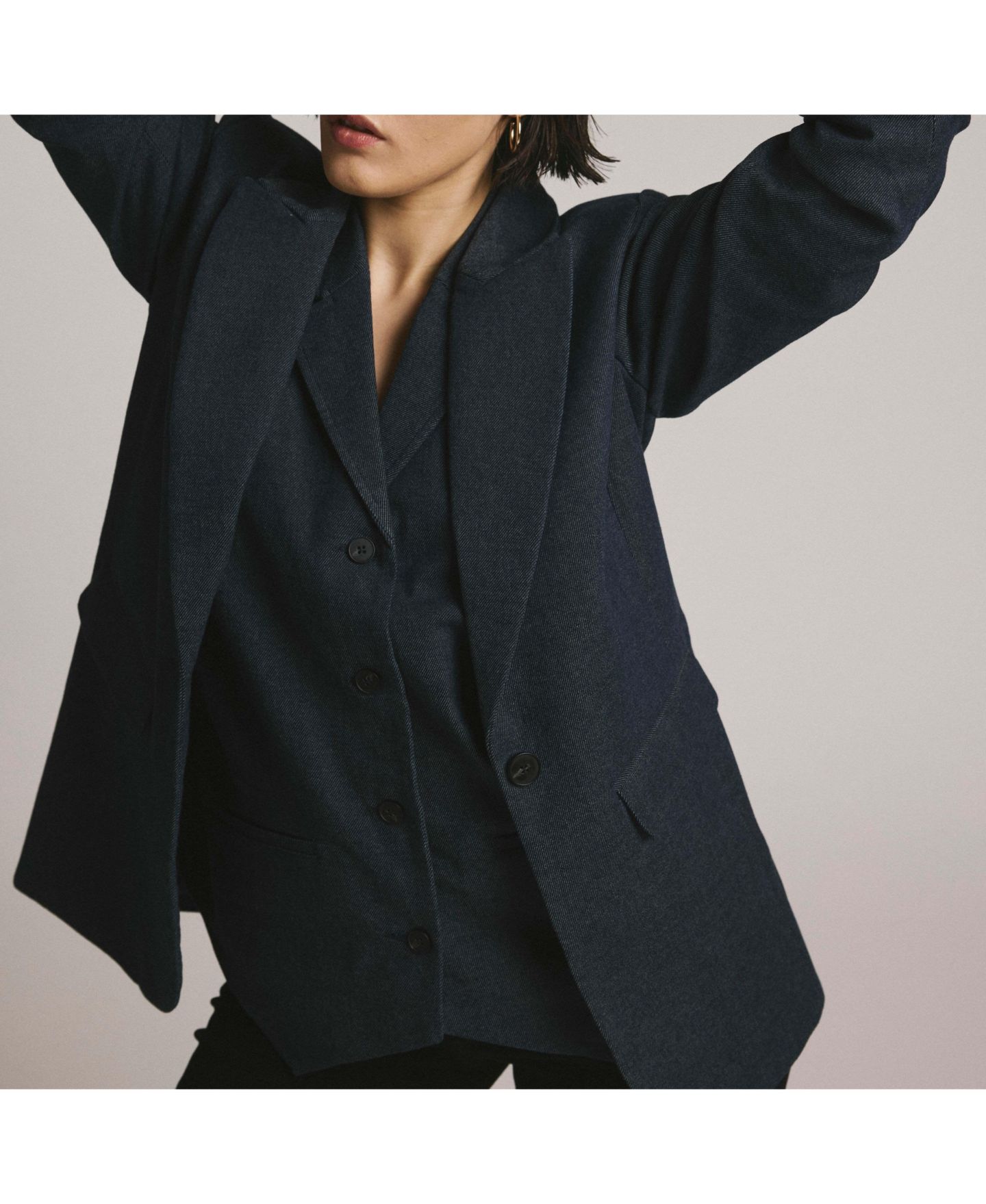 Женский пиджак Universal Standard Denim Look Blazer, цвет: Тёмный индиго — фото 3