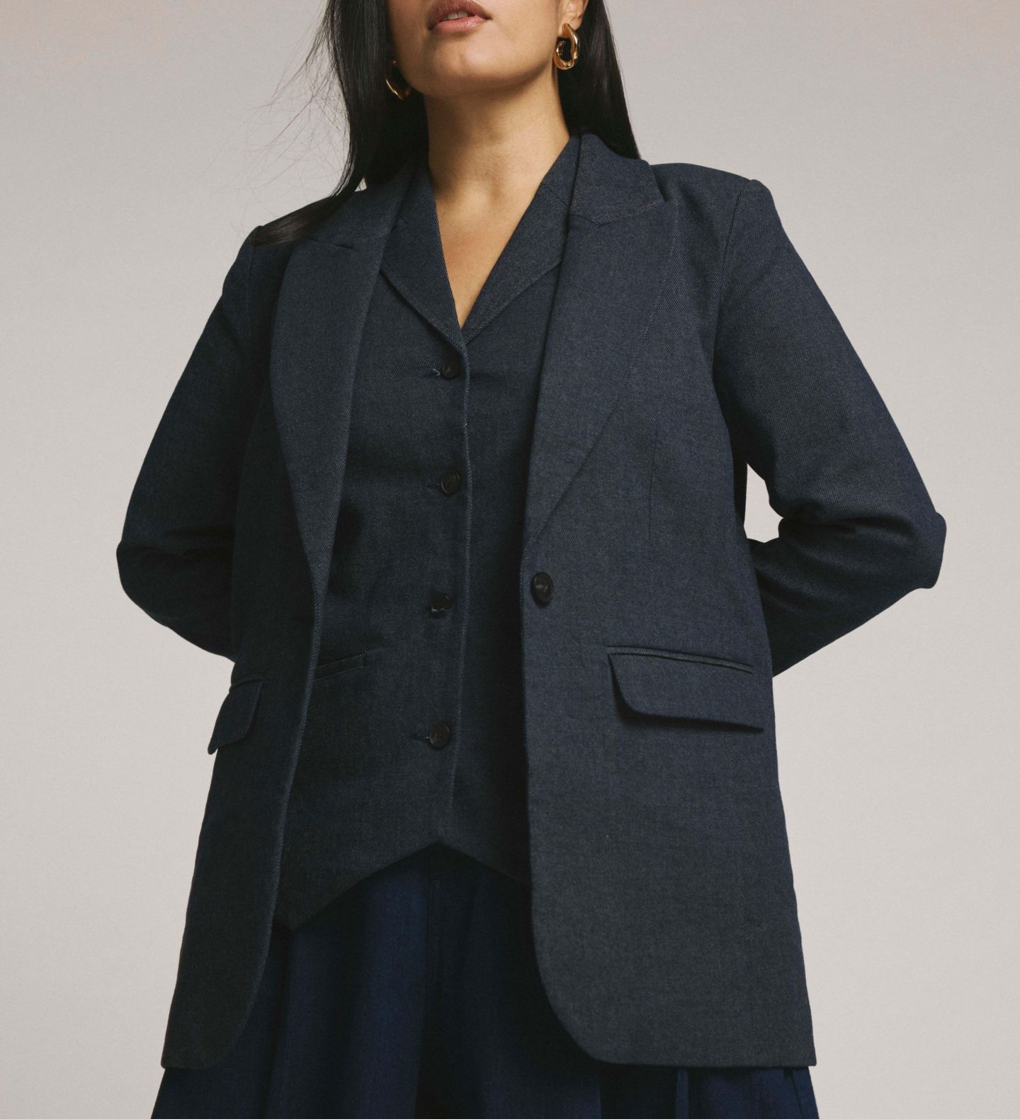 Женский пиджак Universal Standard Denim Look Blazer, цвет: Тёмный индиго — фото 8