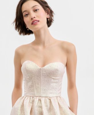 Juniors' Sweetheart-Neck Metallic Gown