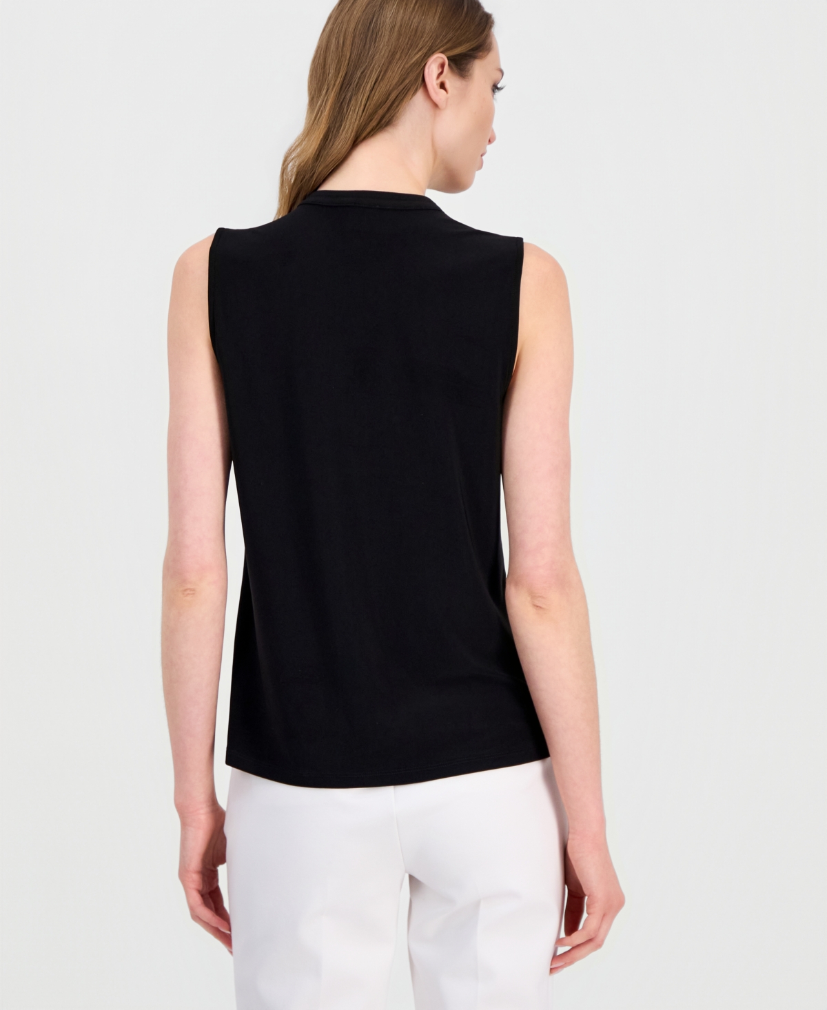 Anne Klein Women's V-Neck Collared Sleeveless Top