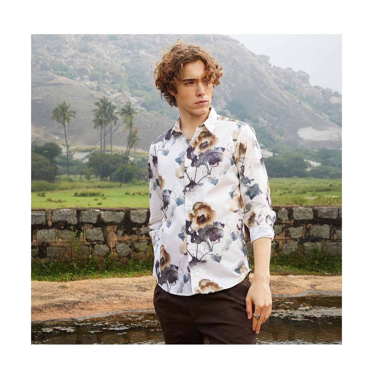 Campus Sutra Men's Off-White Earthy Splotch Shirt