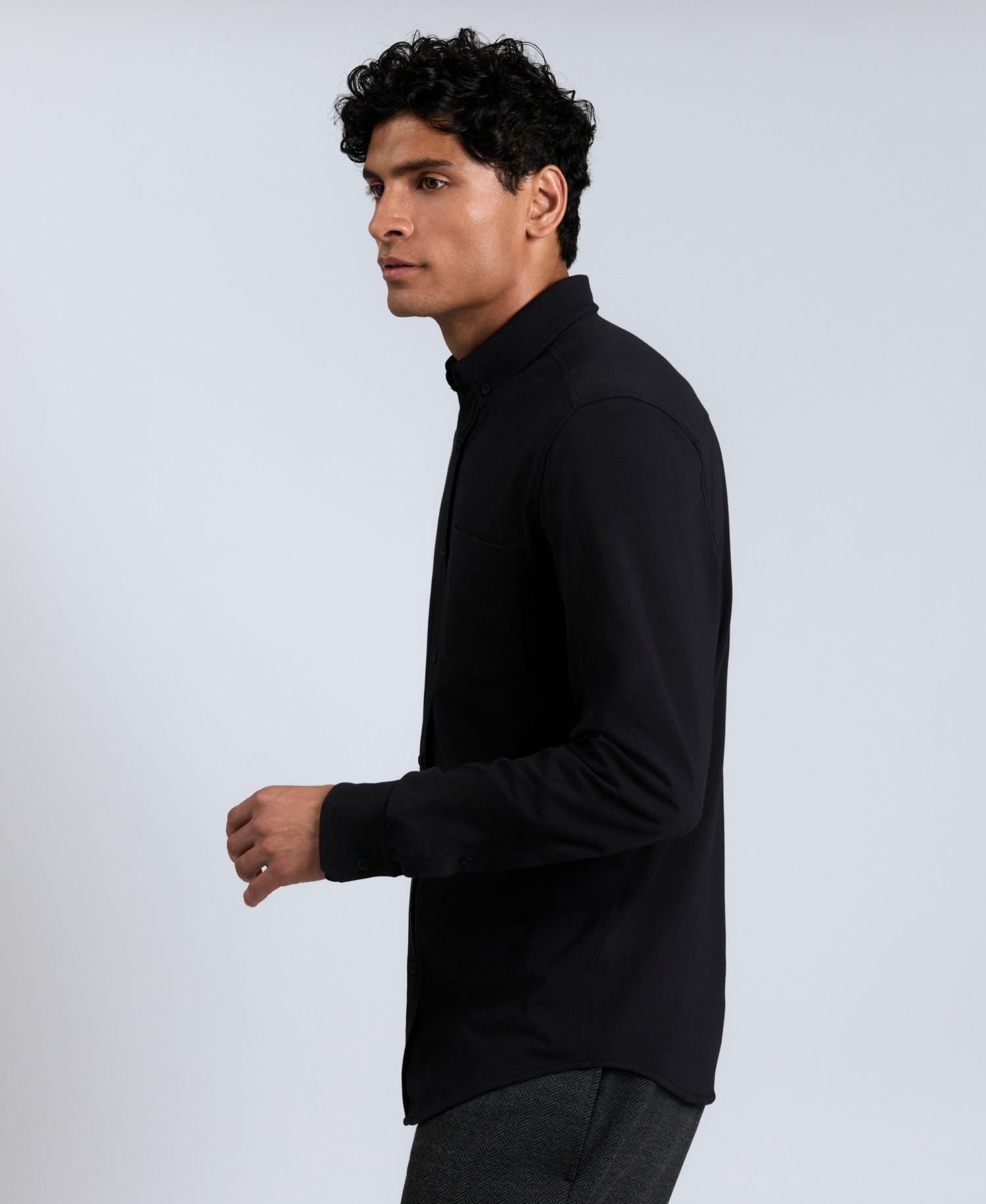 Men's Slim-Fit Plain White Performance Long-Sleeve Button-Down Shirt