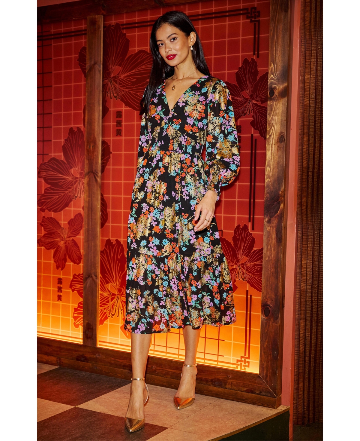 Yumi Women's Floral And Foil Ruched Midi Dress