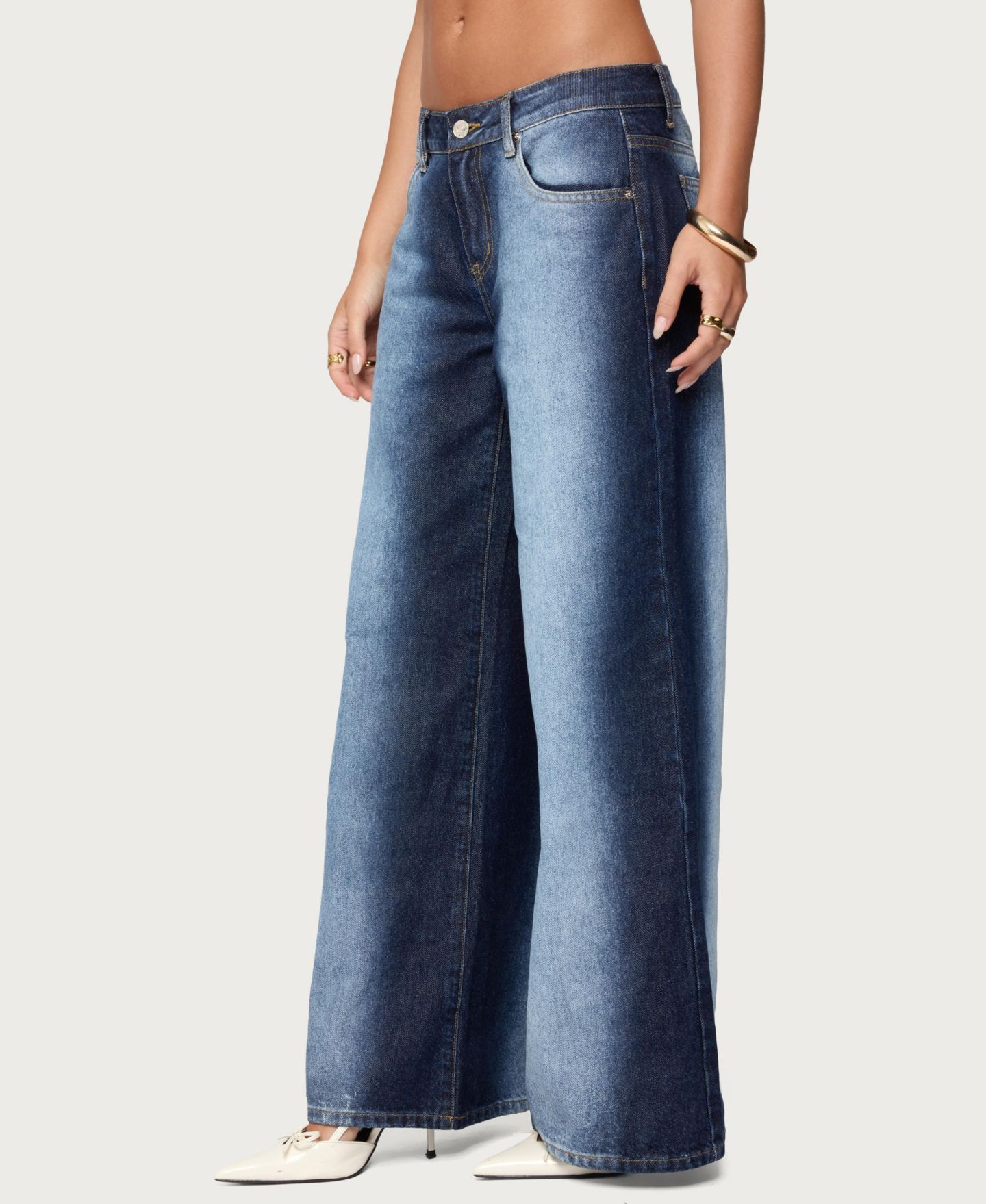 Женские джинсы Edikted Ema Bleach Washed Low Rise, цвет: Тёмный синий — фото 4