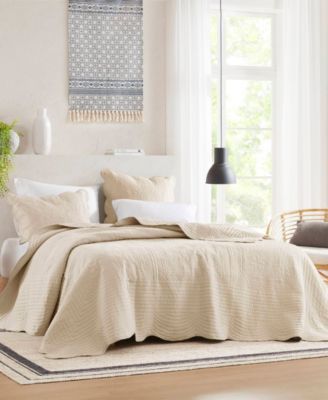 Tuscany Reversible Scalloped Edge 3-Pc. Quilt Set, Full/Queen