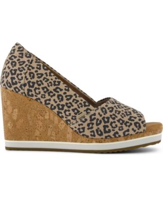 Women's Essential Slip-On Wedge Sandals