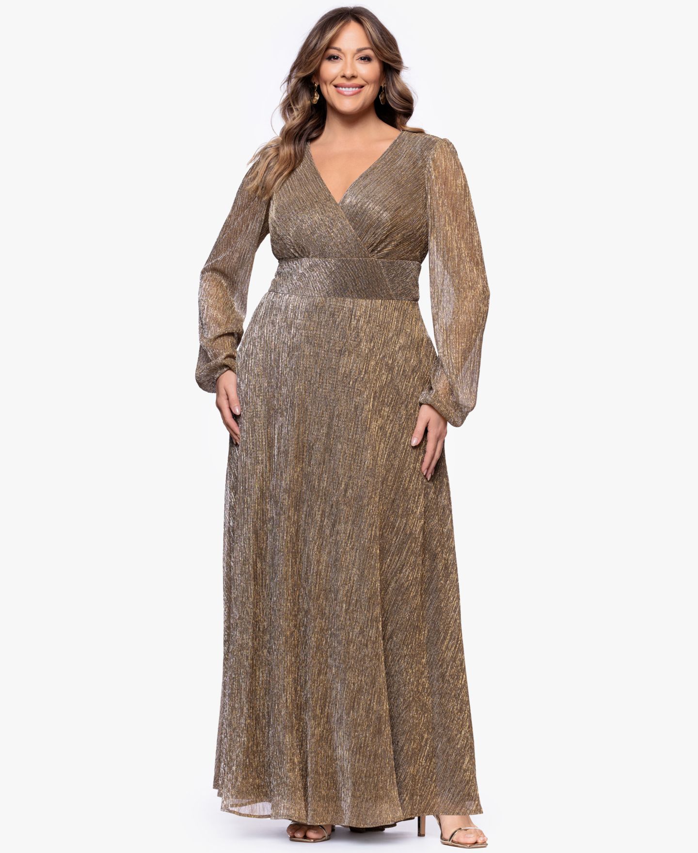 Женское платье Betsy & Adam Metallic V-Neck Long-Sleeve Gown, цвет: Мокко золотой — фото 2