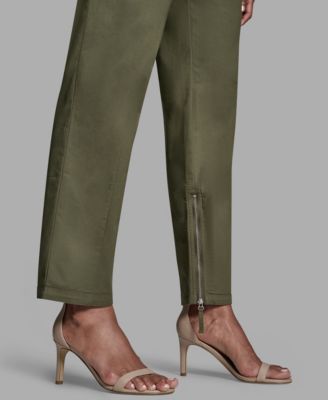 Women's Patch Pockets Mid-Rise Pants