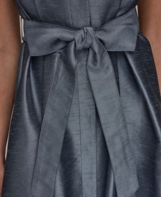 Women's V-Neck Belted Midi Dress