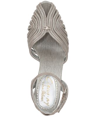 Women's Giana Peep Toe Pumps