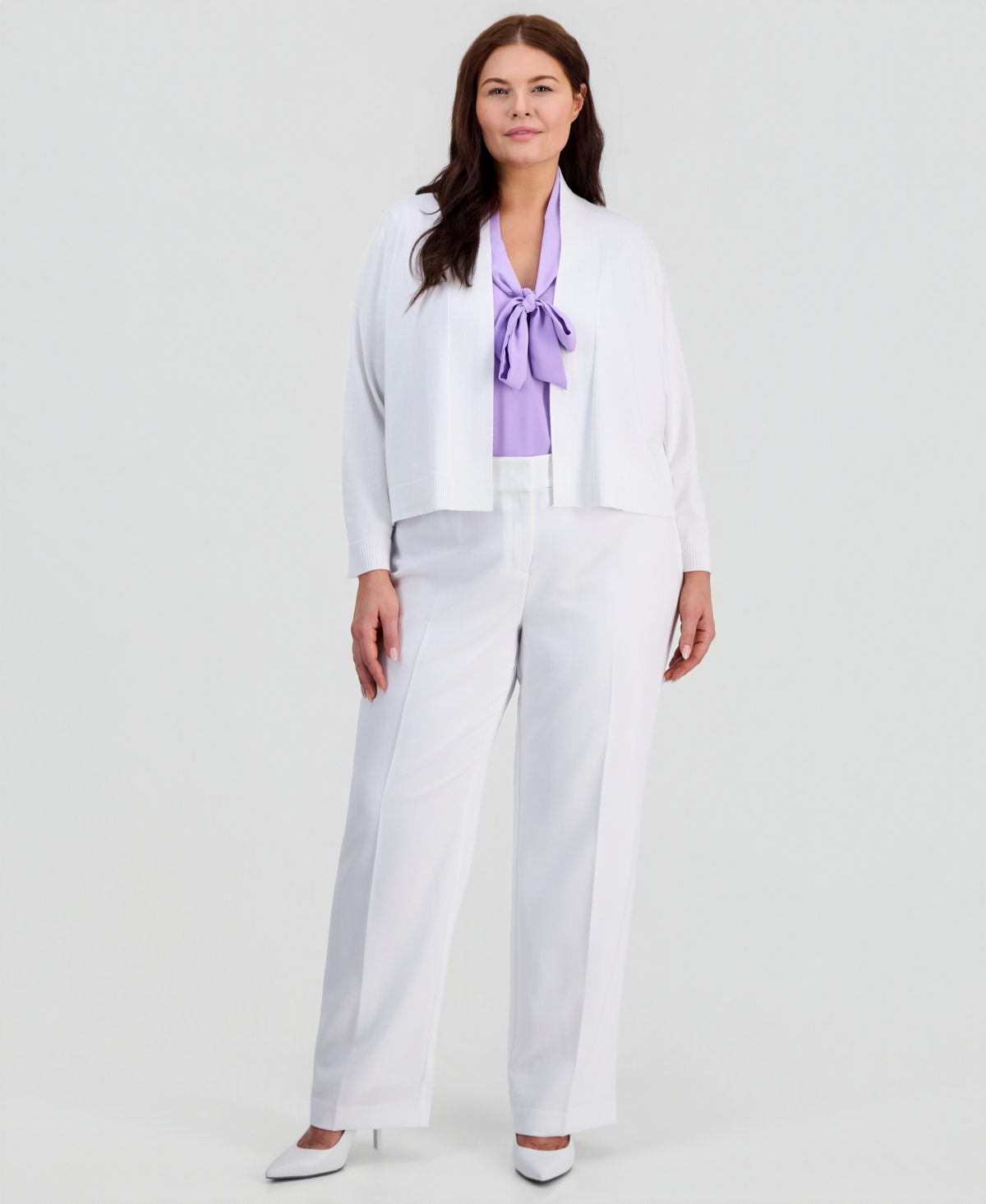 Kasper Plus Cropped Kissing-Front Shrug