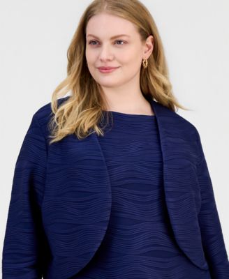 Plus Size Wave Rib Shrug