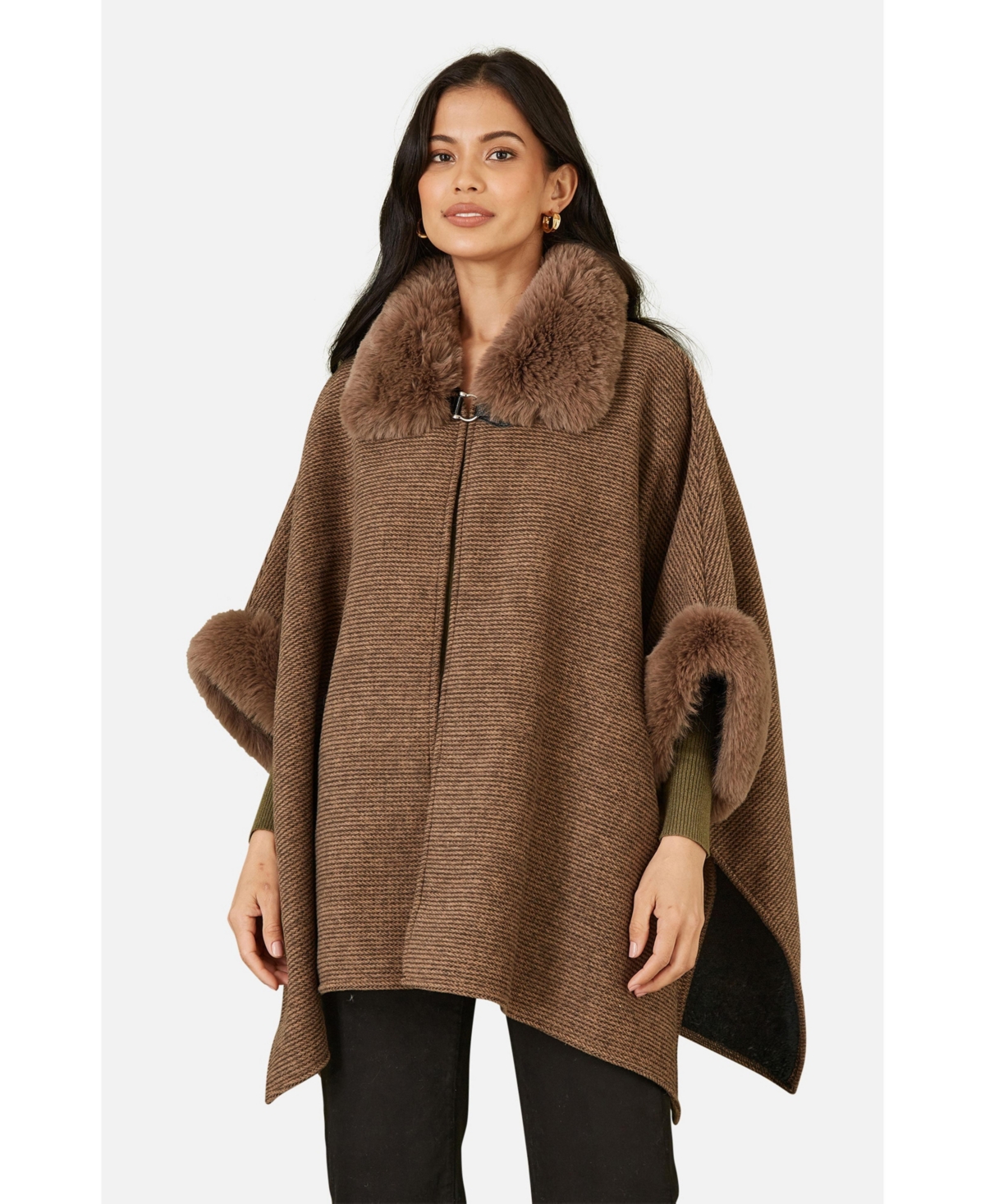 Yumi Women's Luxe Fur Collared Cape Jacket