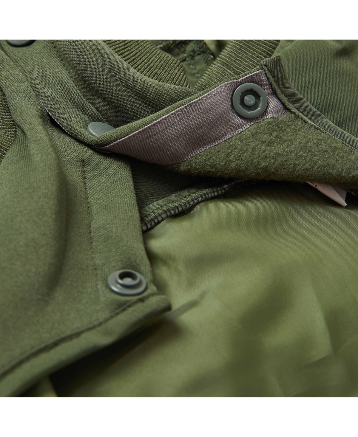 Blueberry Pet Windproof Waterproof Quilted Dog Puffer Jacket with Dual Zipped Leash Opening