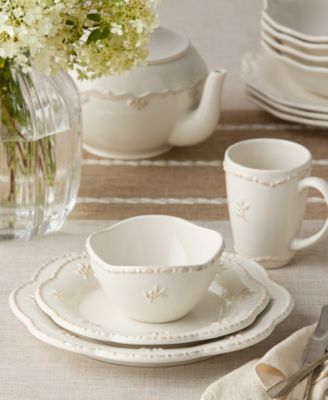 Heritage Dinnerware Collection