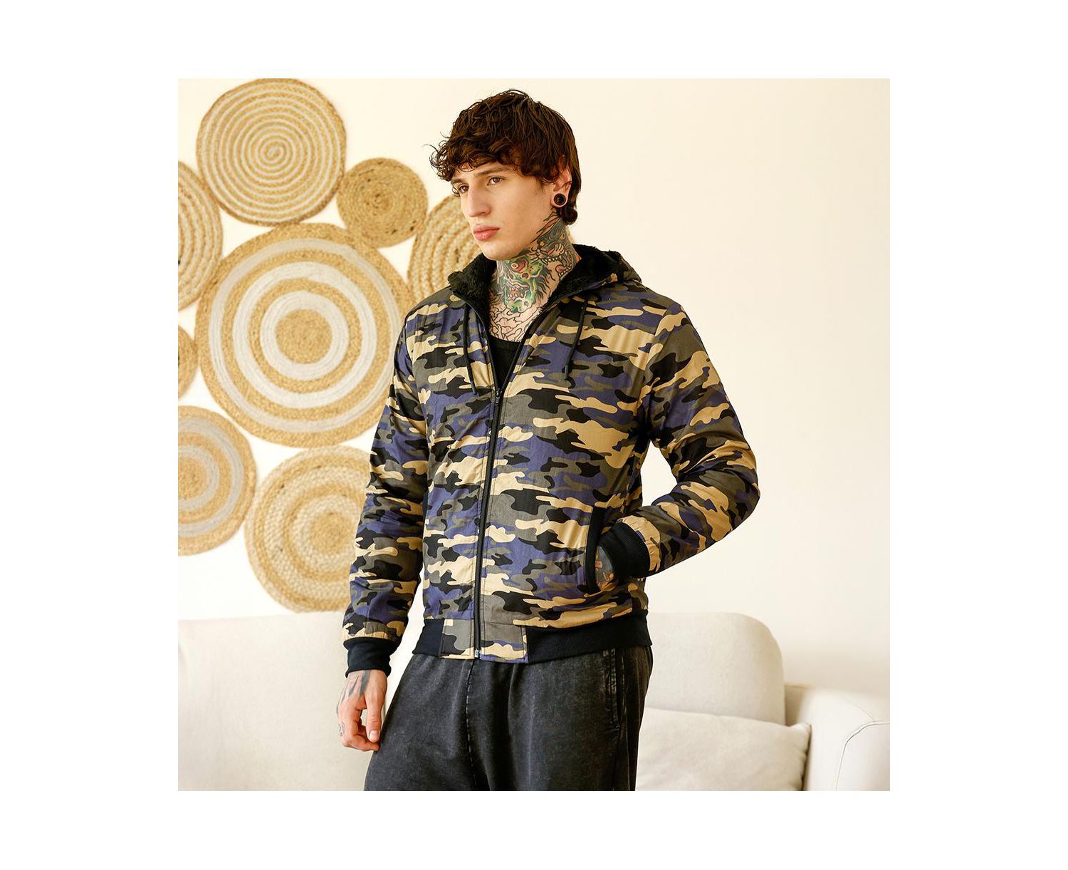 Men's Army Green & Khaki Beige Camouflage Fleece-Lined Jacket