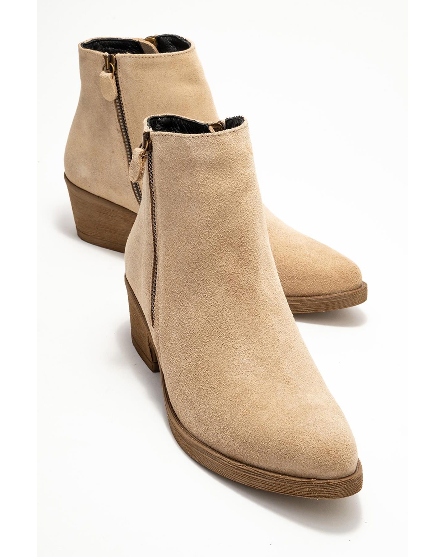 Женские ботинки Forever & Always Shoes Jayer Leather Double-Zip Block Heel Boot, цвет: Бежевый замшевый кожаный — фото 4