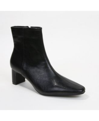 Women's Minimalist Ankle Boots