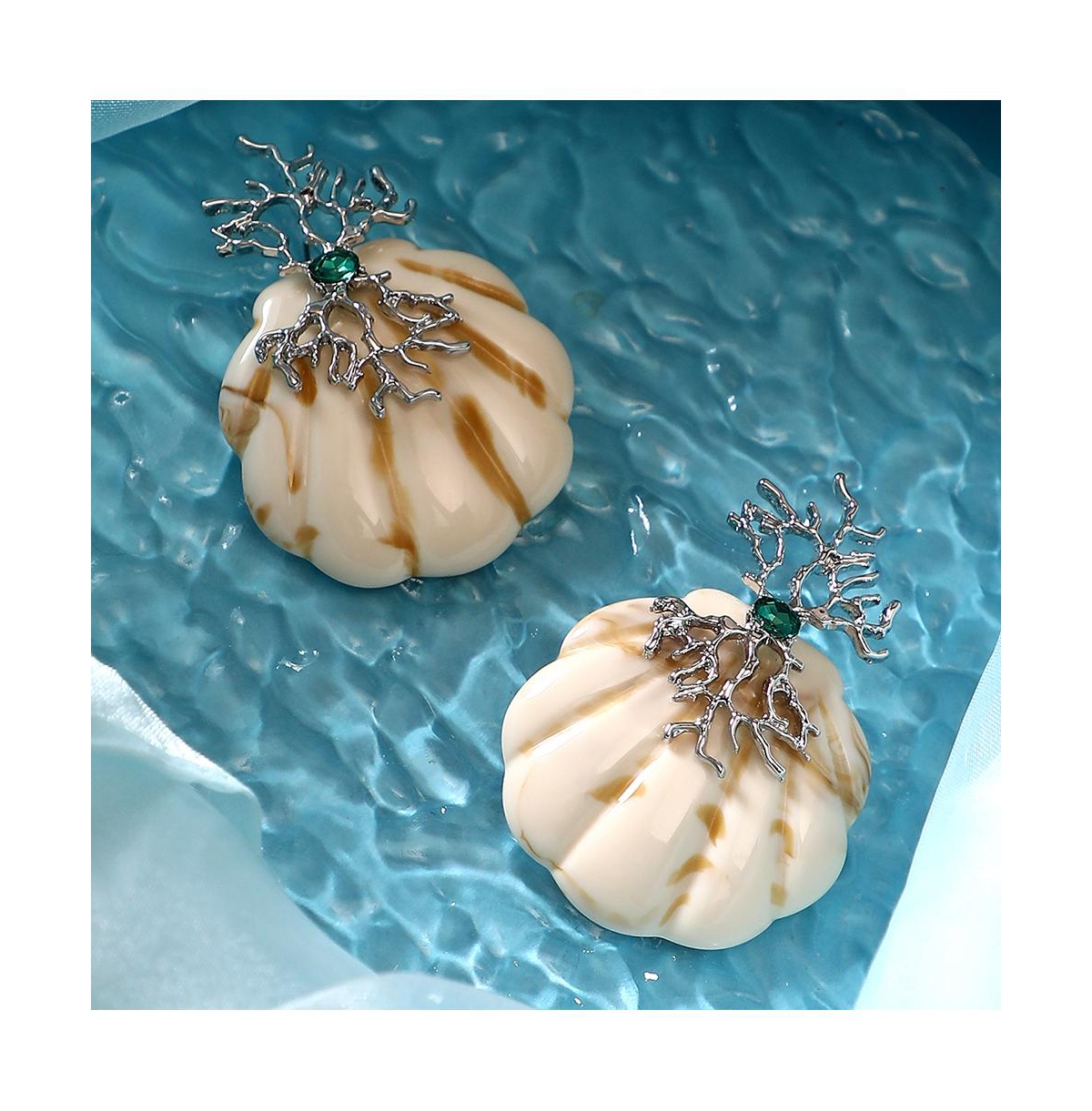 Women's The Veined-Conchiglia Drop Earrings - Metallic Silver