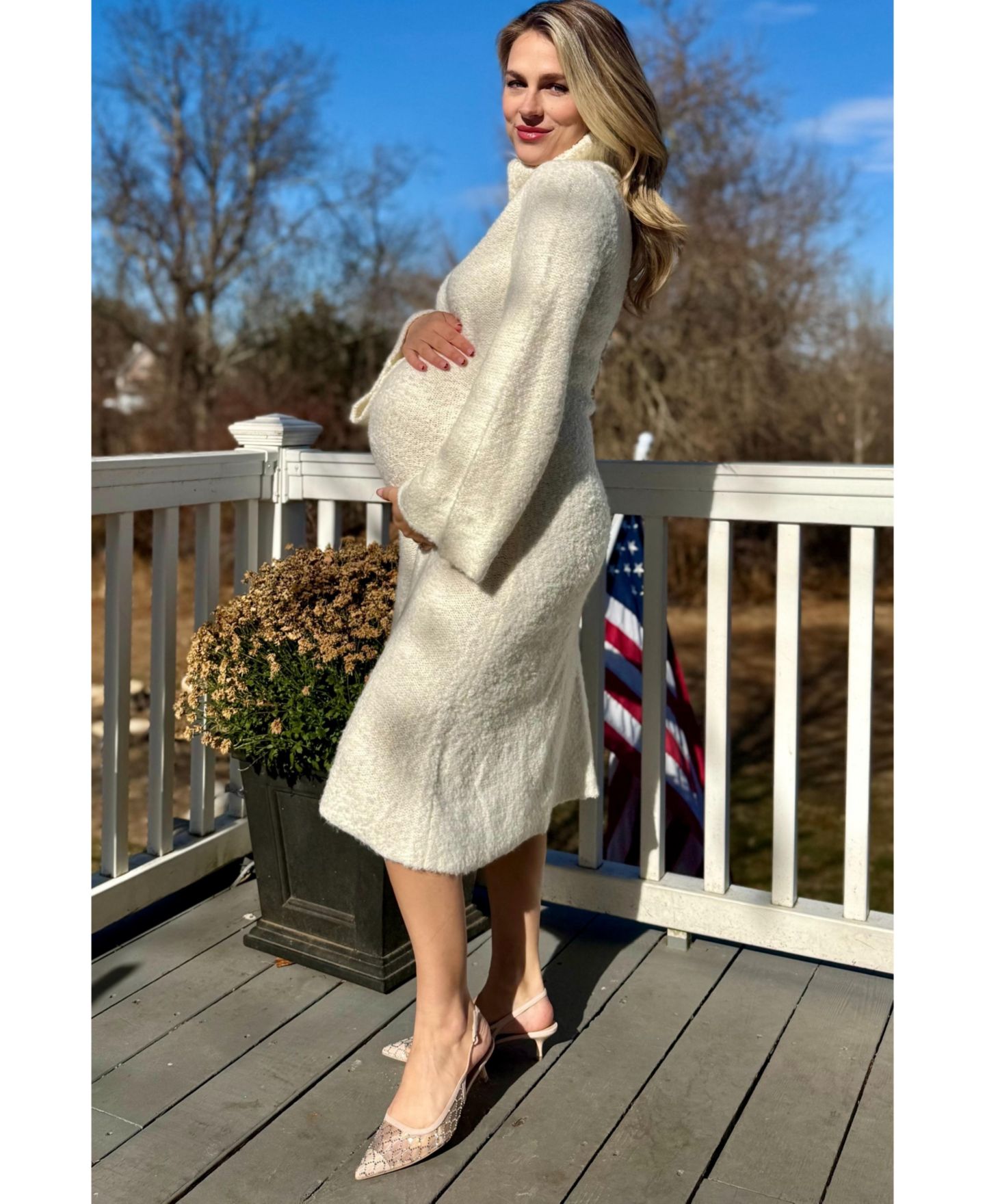 Женское платье Pinkblush Ivory Turtleneck Bell Sleeve Sweater Dress, цвет: Слоновая кость — фото 6