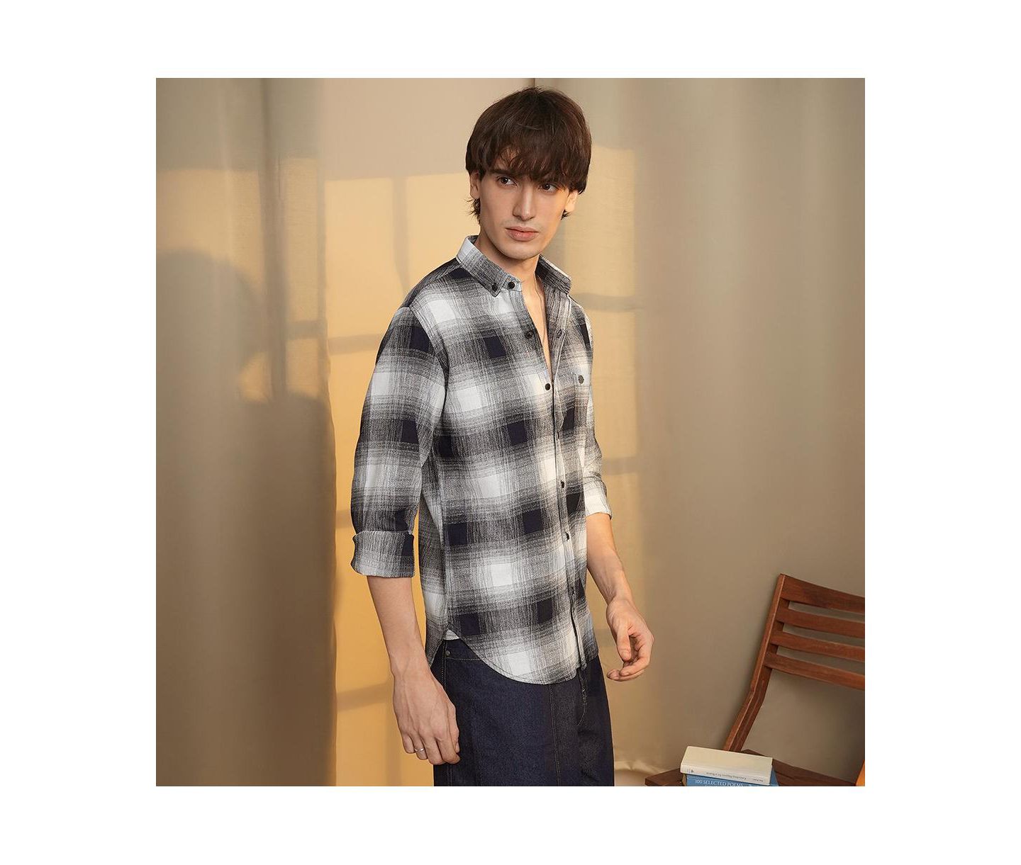 Мужская рубашка Cahoot Campus Sutra Charcoal Black & Ivory White Ombre Buffalo Check, цвет: Чёрный — фото 4