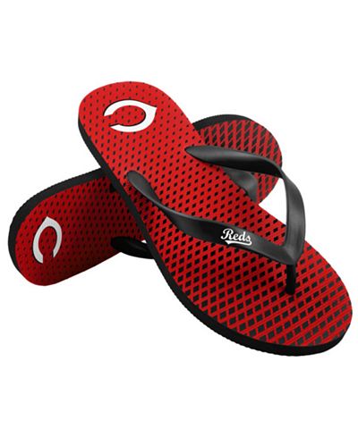 Forever Collectibles Cincinnati Reds High End Flip Flops
