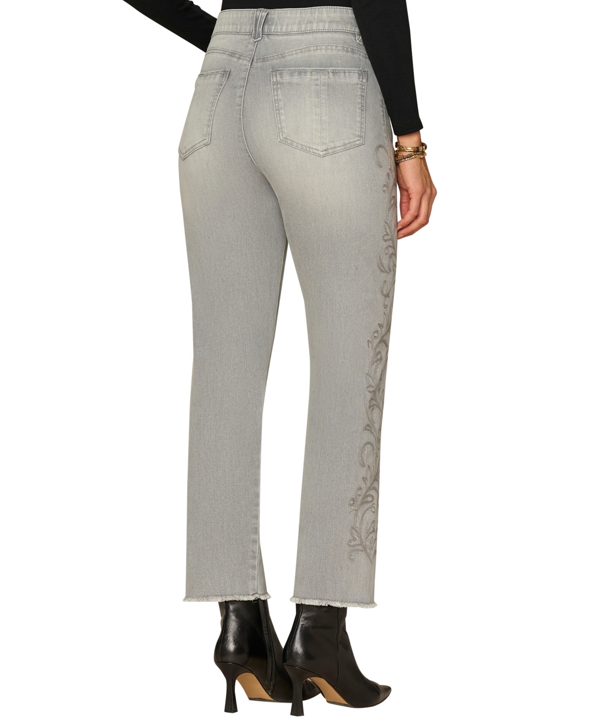 Democracy Petite Slim Straight-Leg Jeans