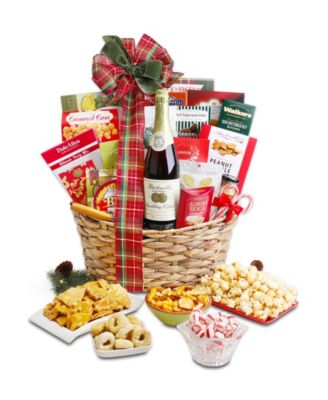 Holiday Wish List Favorites Gift Basket Set, 24 Piece