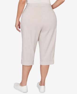 Plus Size Classic Stretch Stripe Clamdigger Capri Pants