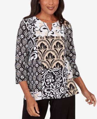 Plus Size Classic Geometric Scroll Patchwork Split Neck Top