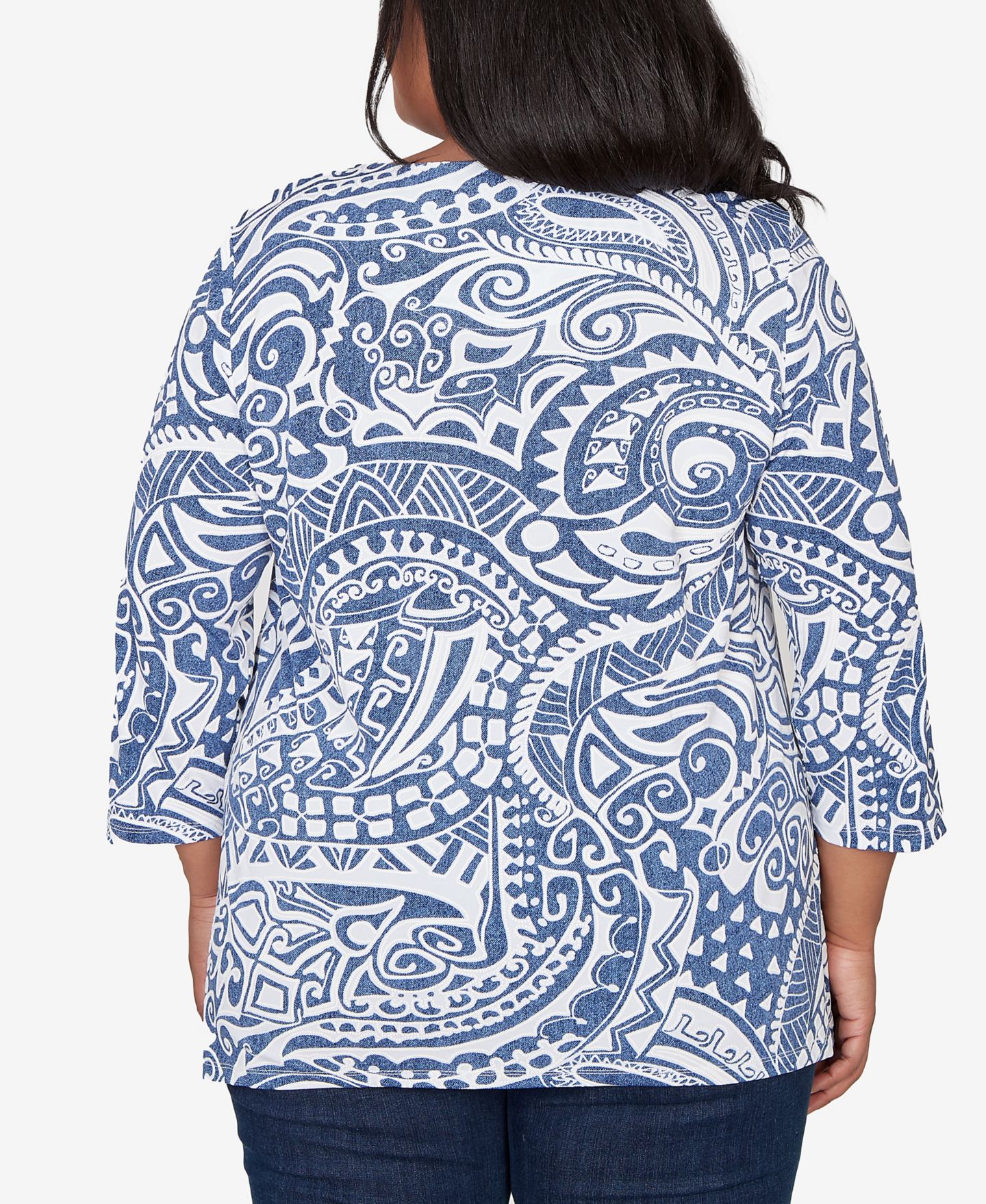Женский топ Alfred Dunner Plus Size Classic Paisley Swirl SharkBite Hem with Necklace, цвет: Синий — фото 5