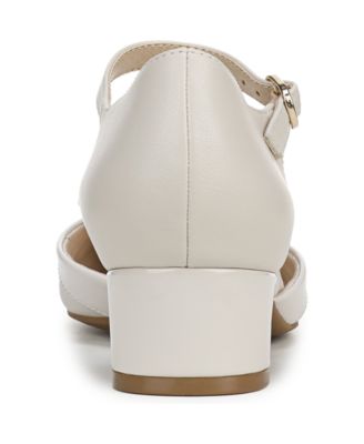 Women's Leighton Snip Toe Dress Pumps