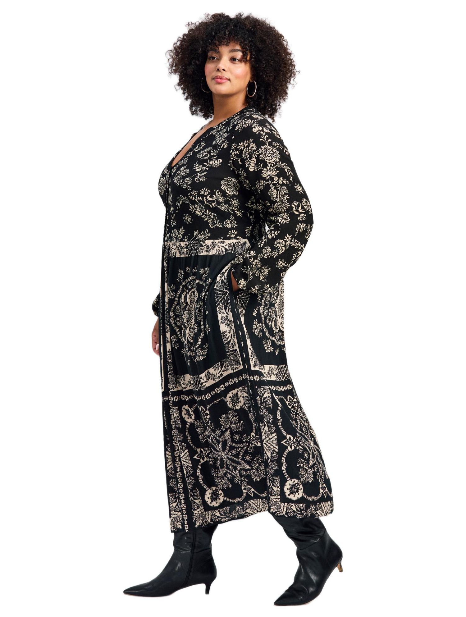Women's Plus Size Eliana Scarf Placement Print Dress