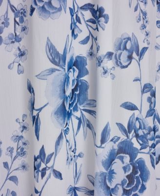 Women's Cape-Sleeve Smocked Printed Dress