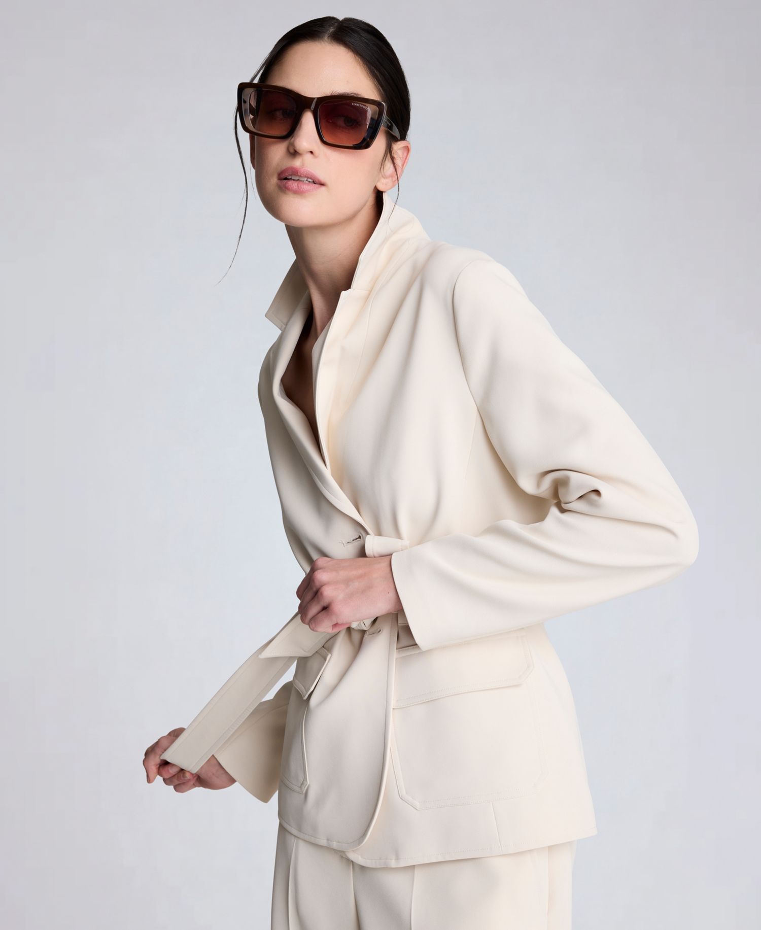 Women's Notch Collar Vision Twill Belted Jacket