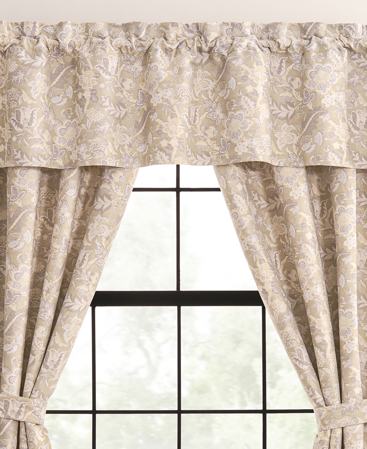 Rose Tree Hannah Floral Tailored Window Valance, 80" x 17"