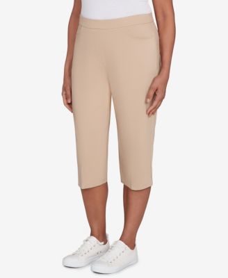 Petite Classic Allure Super Stretch Pull-On Clam Digger