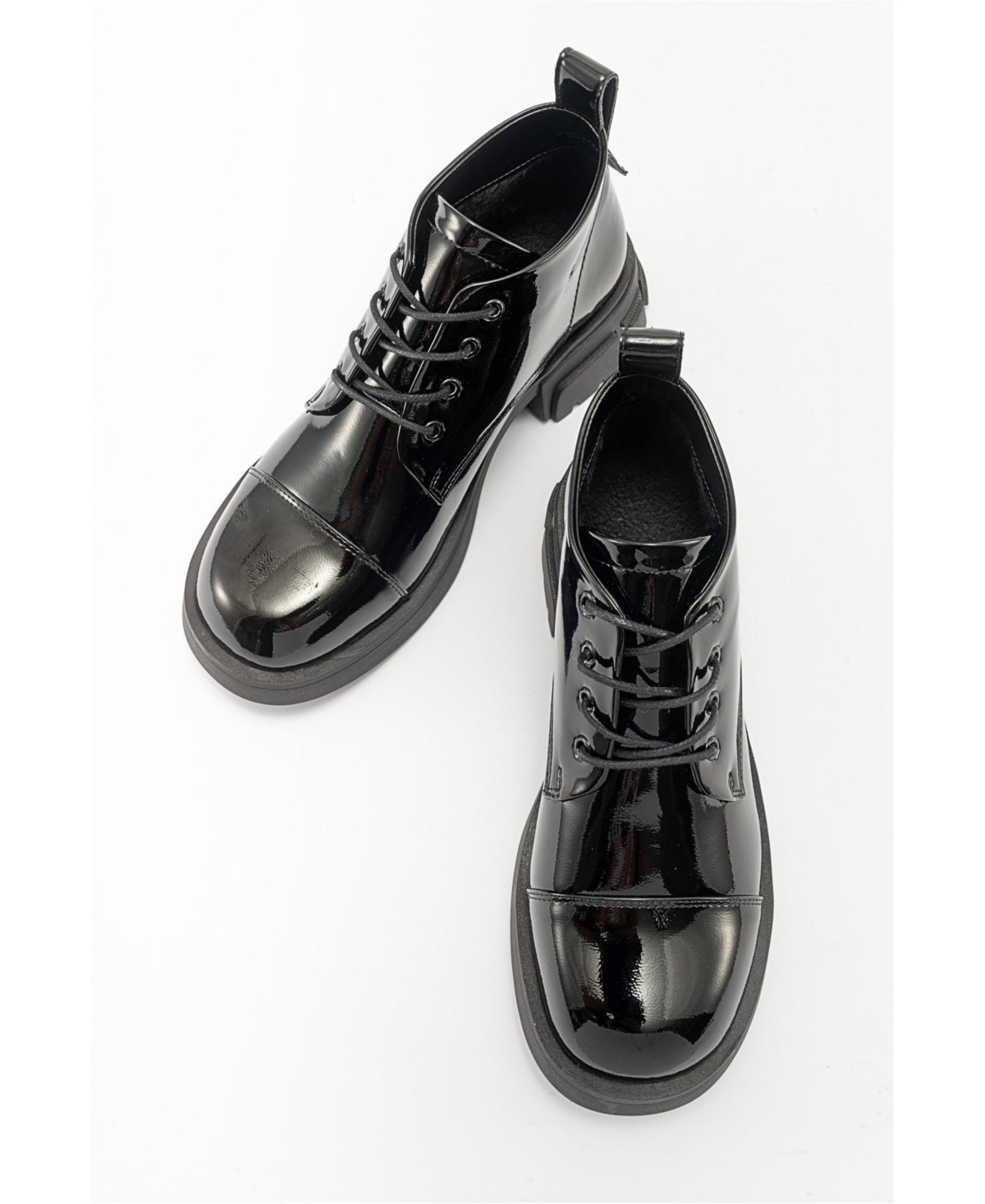 Prologue Shoes Women's Lagom Patent Boot