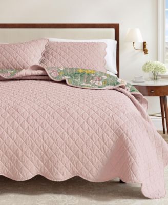 Cotton Stitched Reversible Floral 3 Piece Scalloped Quilt and Sham Set