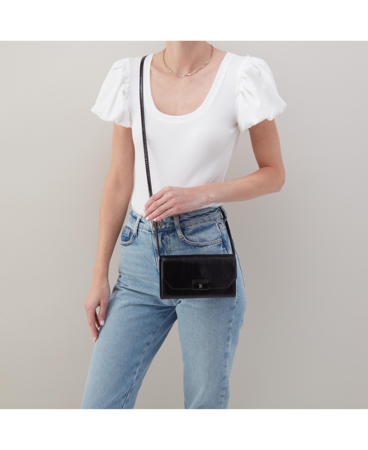 Hobo Romy Wallet Crossbody