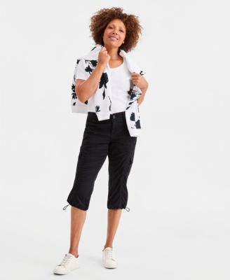 Women's Mid-Rise Cargo Capri Pants