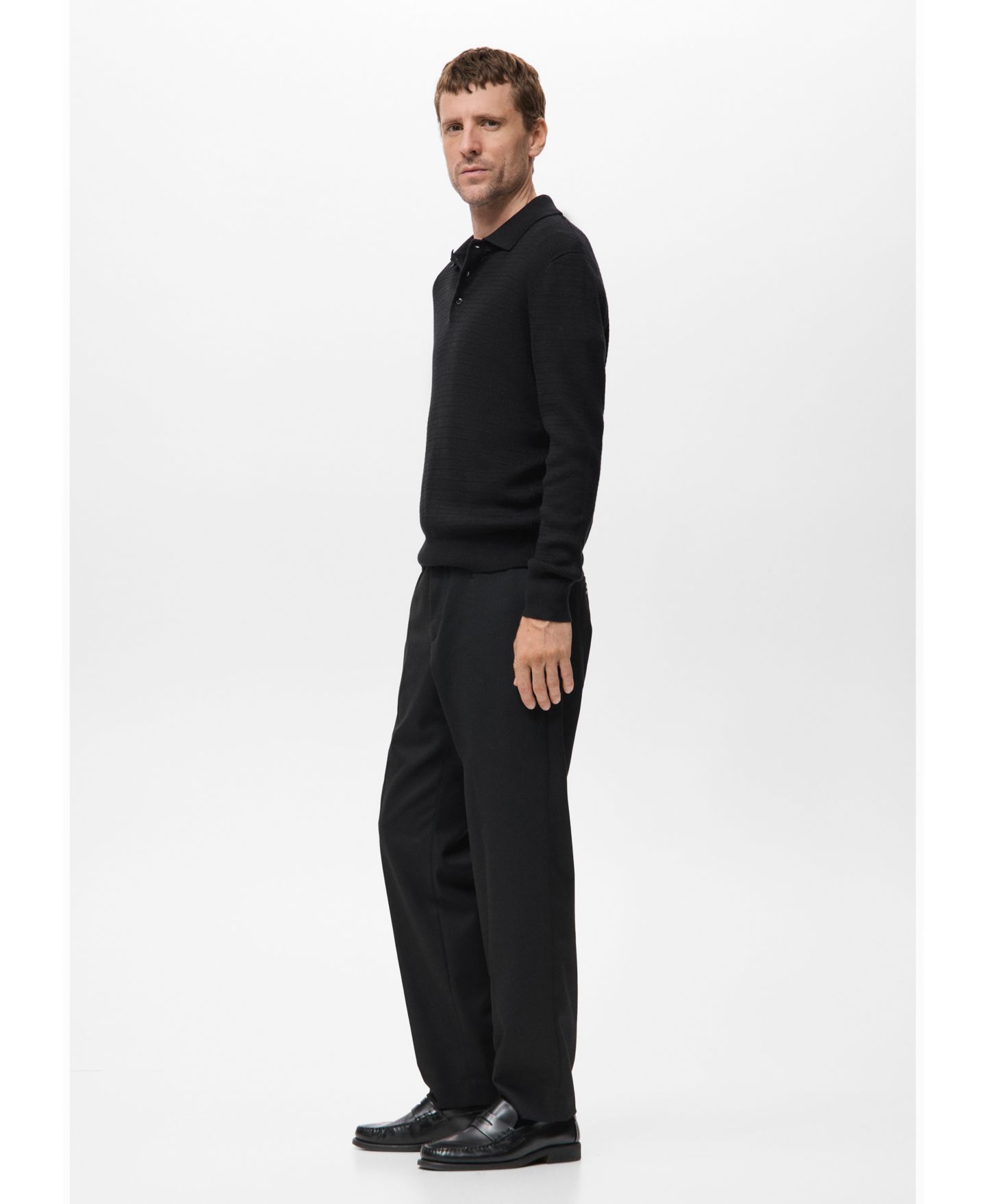 Мужские брюки Mango Flowy Straight-Fit, цвет: Чёрный — фото 12
