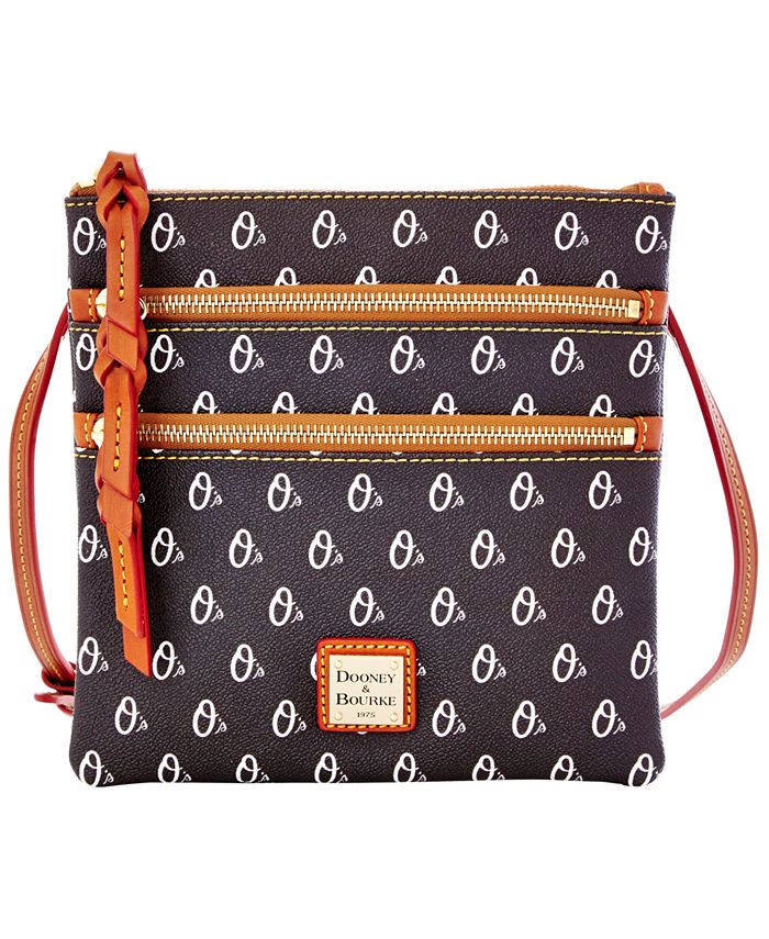 Dooney and bourke on sale wallet macys