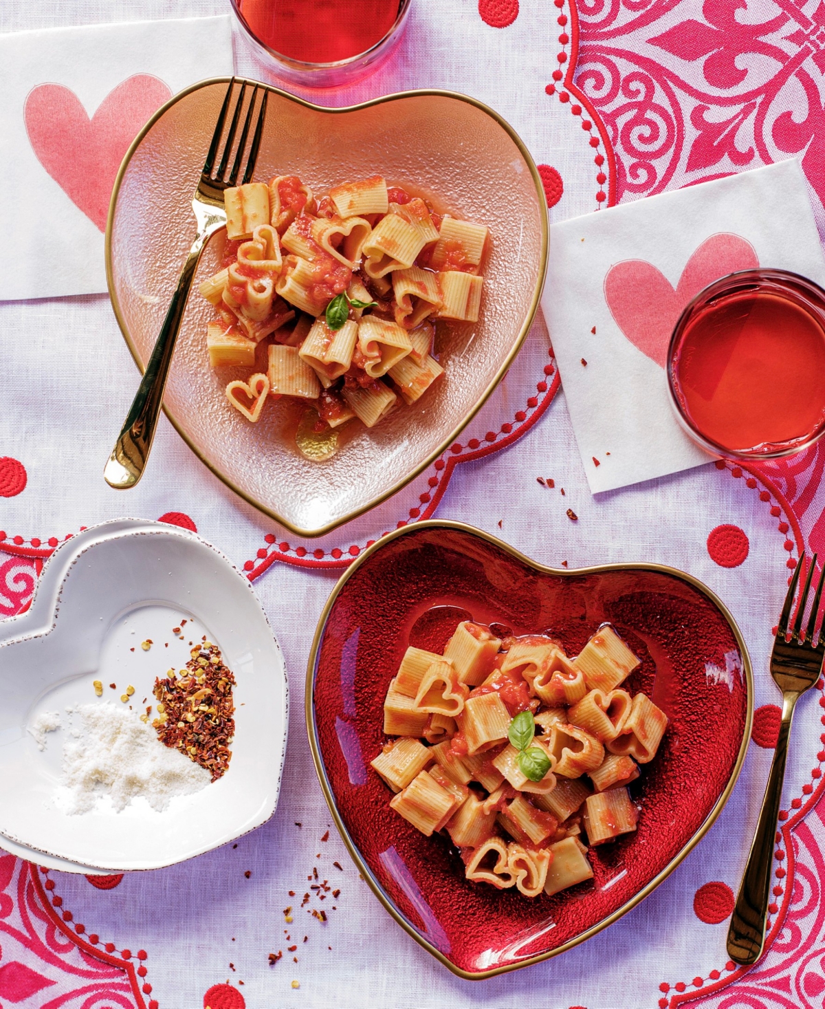 Vietri Baroque Glass Heart Cocktail Plate