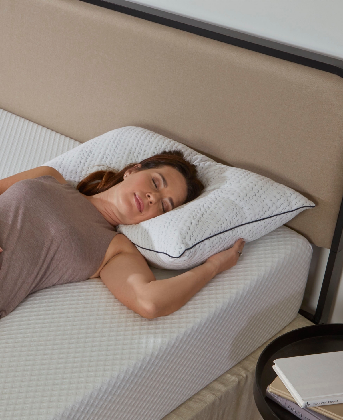 La-z-Boy Down Alternative Traditional Pillow, King