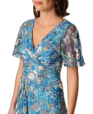 Women's V-Neck Foil Crinkle Ball Gown