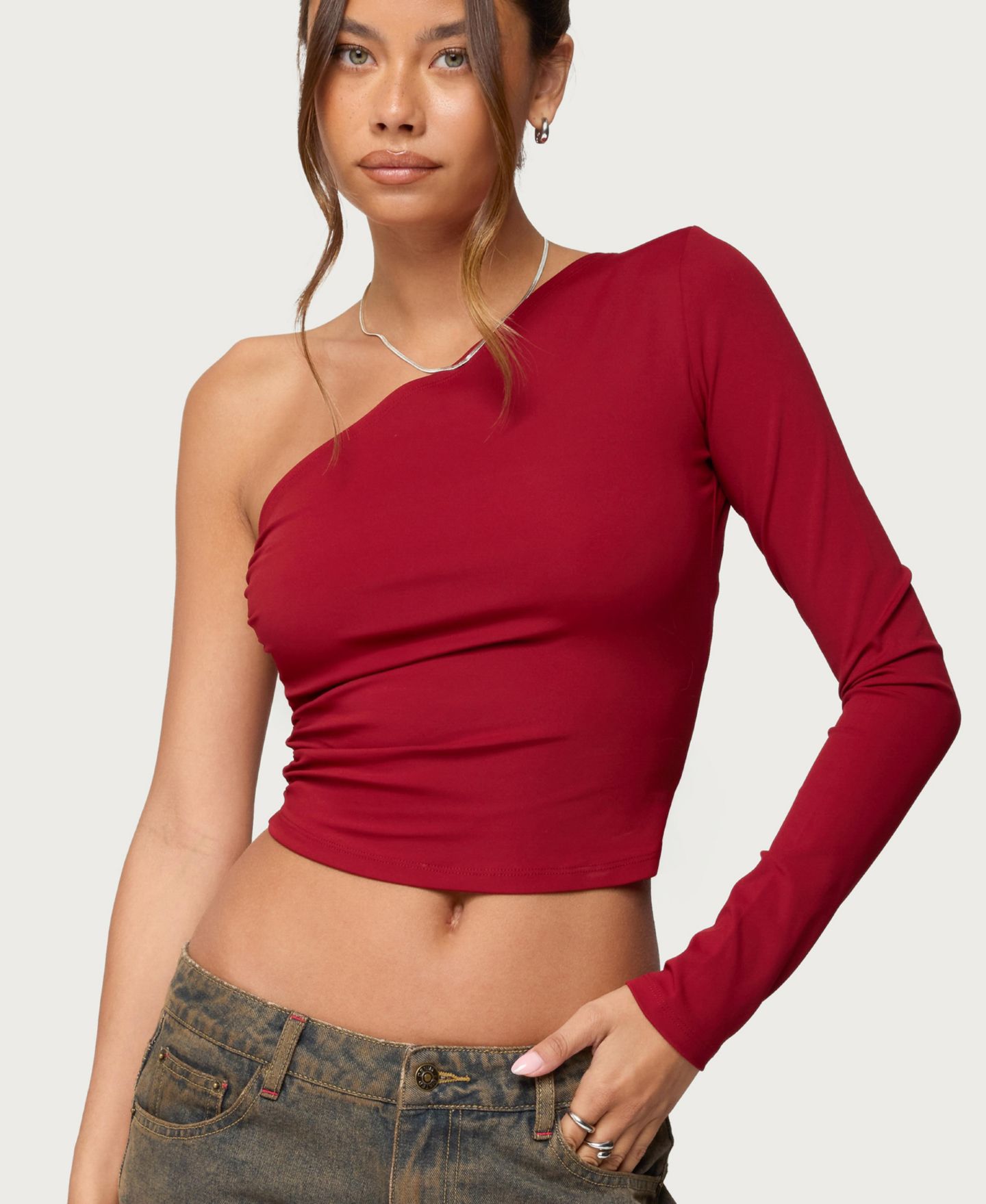 Женский топ Edikted Mila Asymmetric Backless One Shoulder, цвет: Красный — фото 1