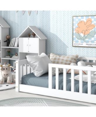 Twin Floor Bed with Fence, Rubber Wood