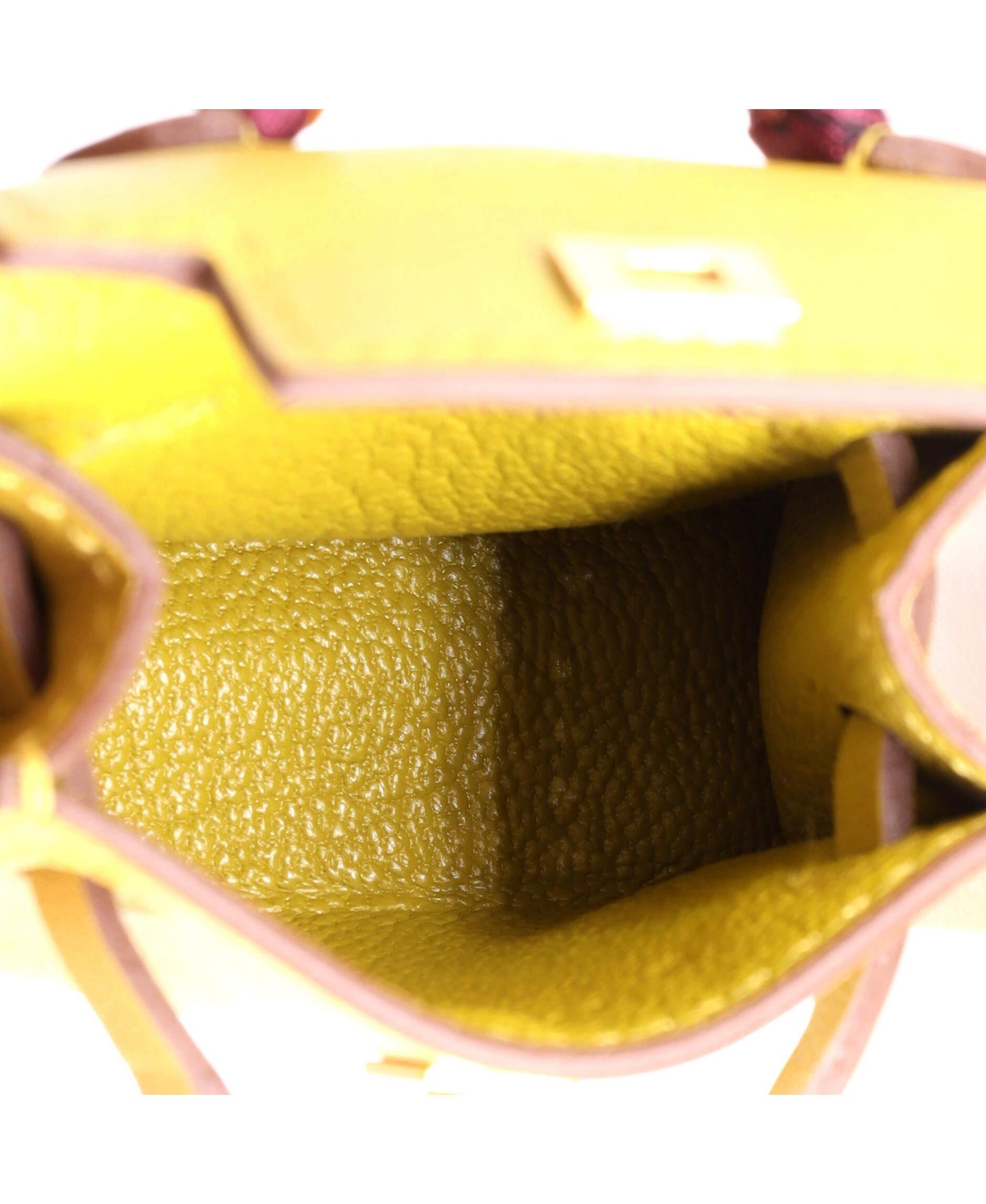 Pre-Owned HERMES Kelly Twilly Bag Charm Tadelakt