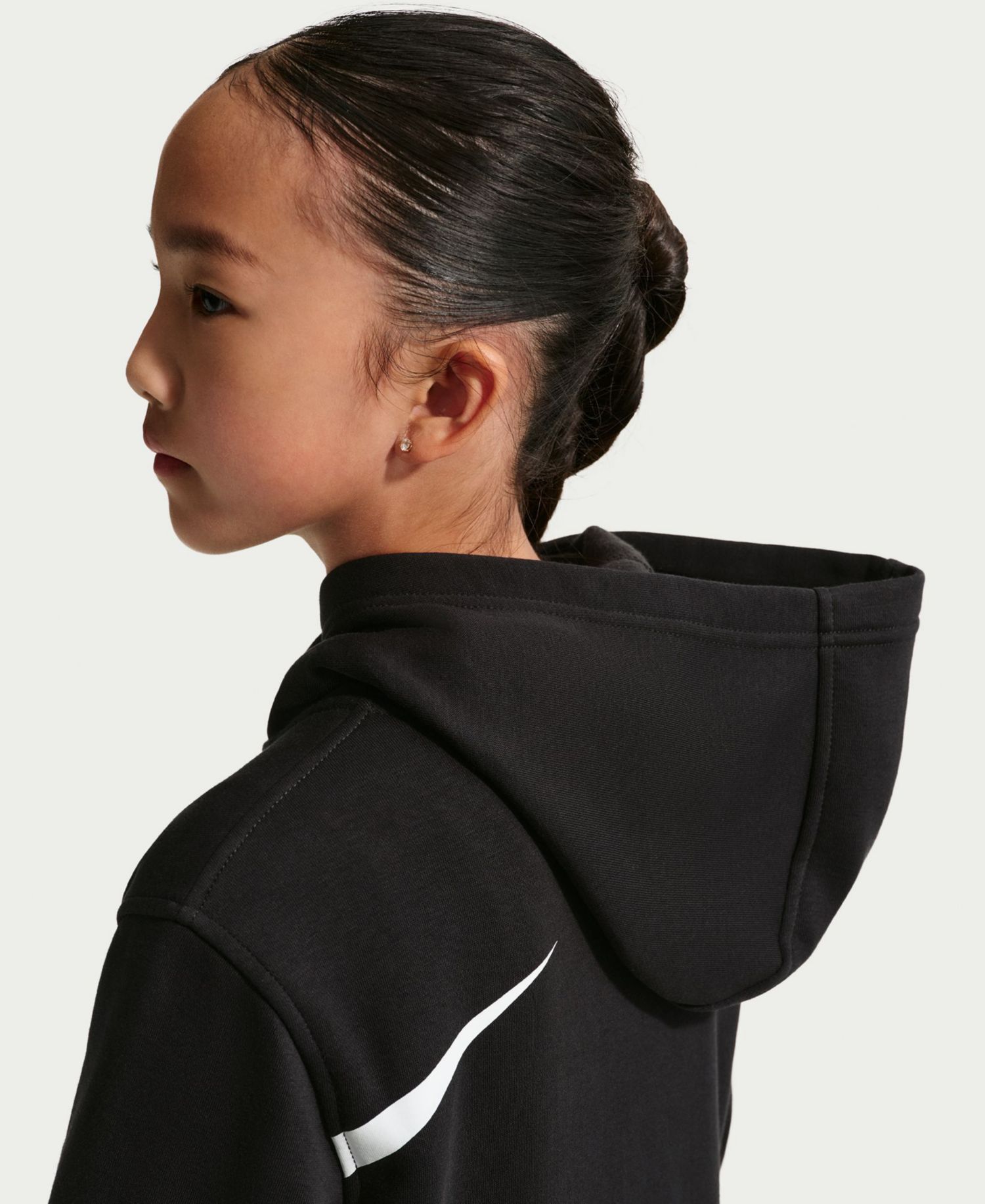 Толстовка с длинным рукавом Sportswear Club для мальчиков и девочек 7-20 лет